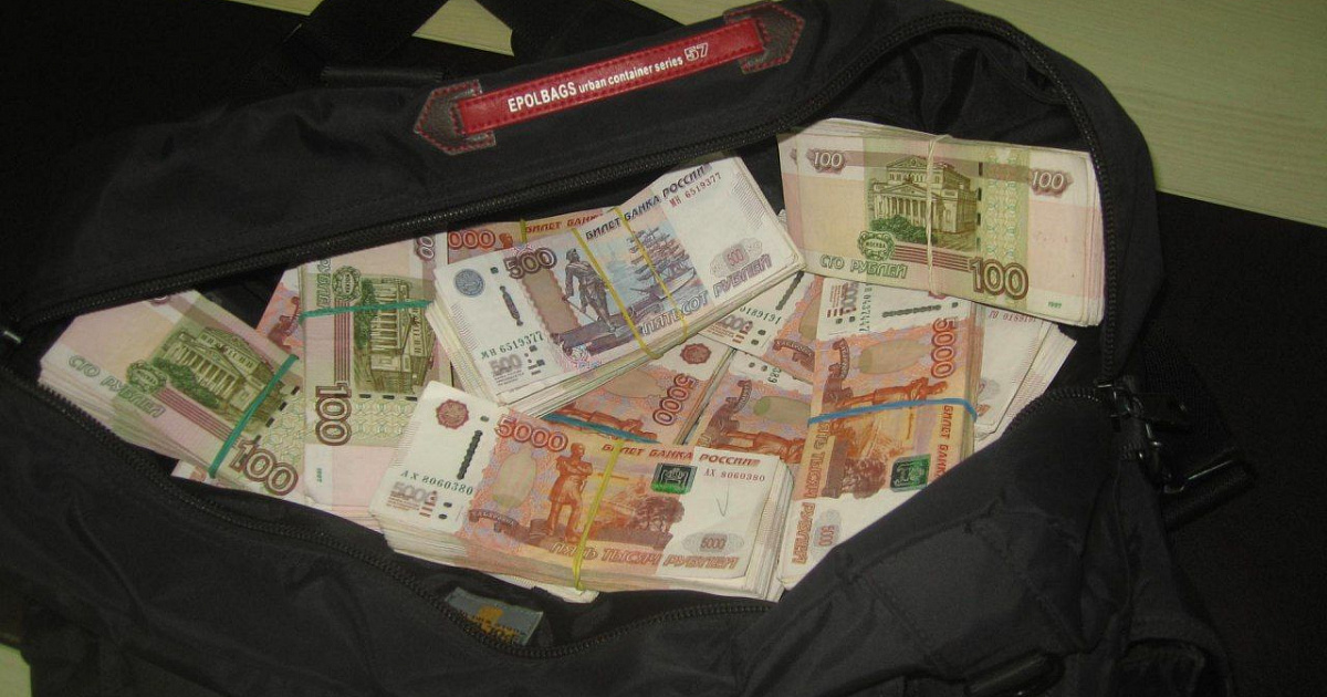 Жителя Сочи обвинили в краже 12 миллионов рублей из банкомата в Уфе