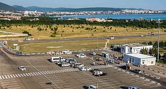 Из аэропорта Геленджика в Новороссийск и Анапу запустили автоэкспресс