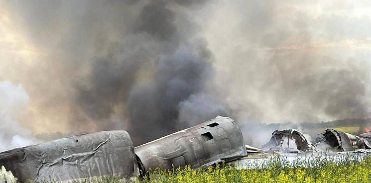 На Ставрополье разбился военный самолёт: три летчика найдены, идут поиски четвертого члена экипажа