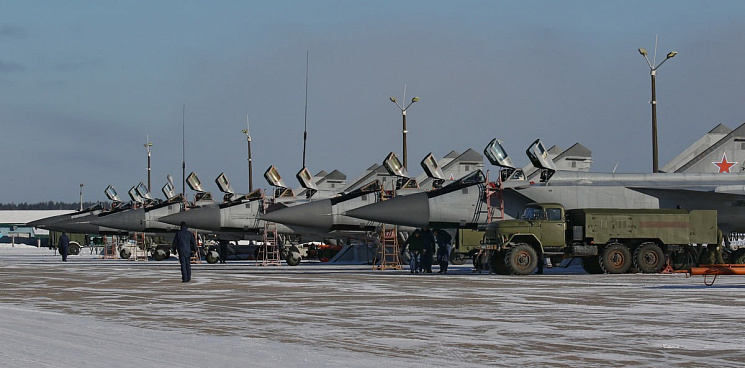 «Продвижение будет!» Ударные самолёты ВКС РФ наносят удары по позициям ВСУ в Авдеевке – ВИДЕО