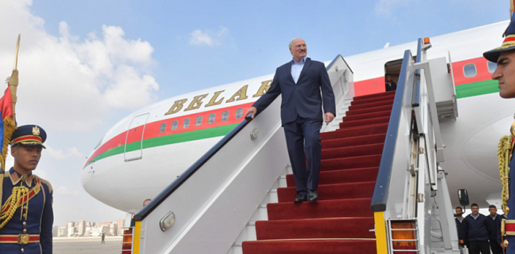 Лукашенко прилетел в Сочи: деловая поездка или отдых?