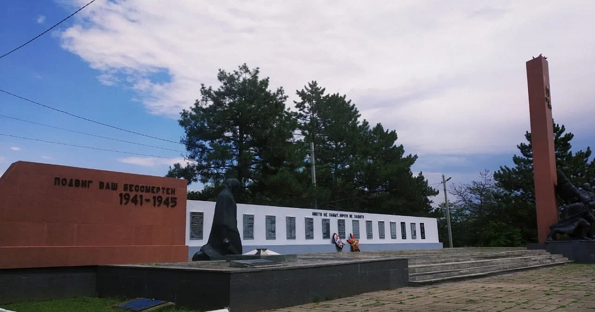 На реконструкцию братской могилы в Тихорецком районе выделят 3,5 млн рублей