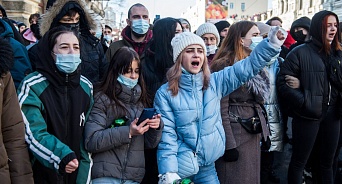 Маме 11-летней девочки, задержанной на митинге, грозит ограничение в правах