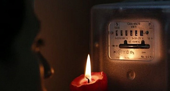 «Две аварии за один день! Три тысячи человек остались без света!» В Геленджике произошло аварийное отключение электричества