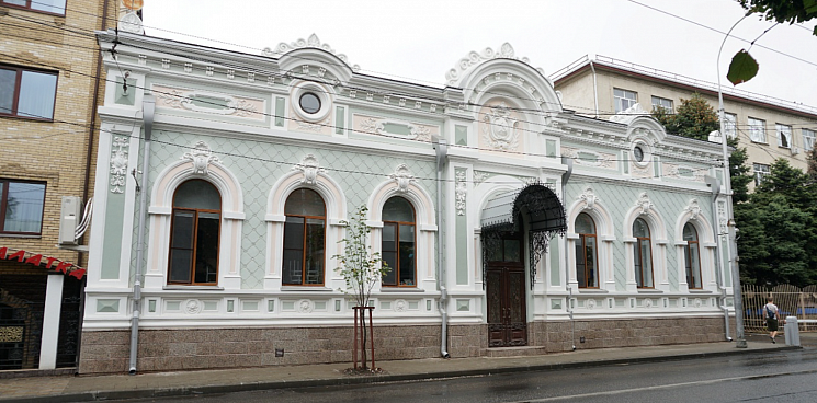 «Школа - красавица!» В Краснодаре закончились реставрационные работы старейшей детской художественной школы 