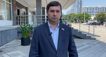 В Краснодаре депутат объяснил, почему пришёл на заседание Гордумы, хотя ранее заявил, что убывает в зону СВО – ВИДЕО