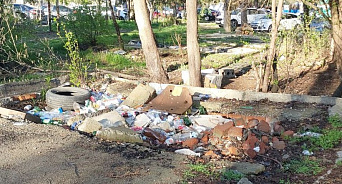 «Расчистили место для свалки и крыс?» Жителей Краснодара возмутило состояние территории, на которой ранее власти снесли изъятые гаражи