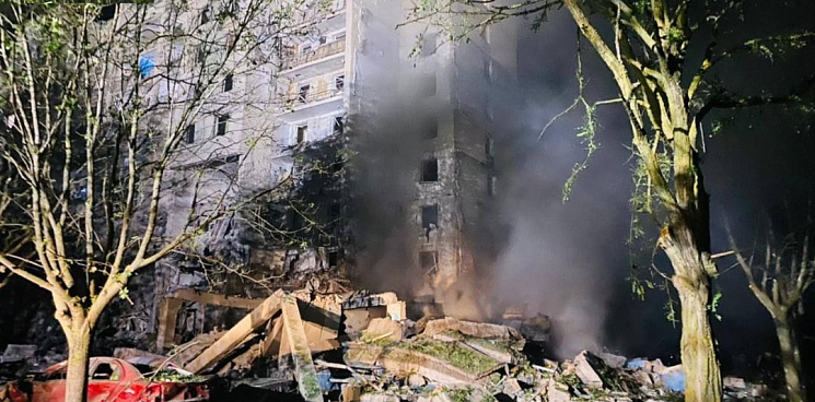 ВСУ запустили фейк о попадании ракеты в жилой дом в момент удара по военным объектам Одессы