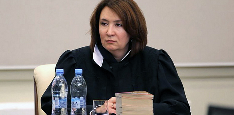 СК возбудил уголовное дело на краснодарскую судью Хахалеву