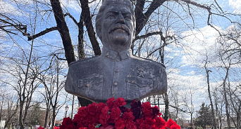 «Сталин – имя века!»: в Геленджике коммунисты обратились к мэру об установке памятника «отцу народов» на курорте