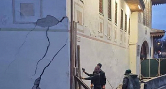 В Крыму повредили корпус Ханского дворца во время ремонта набережной