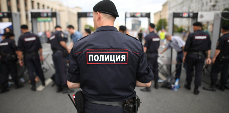 «Готовят смену на СВО?» В Москве полицейские «митинговых полков» проходят военно-врачебную комиссию - до этого у них были стрельбы