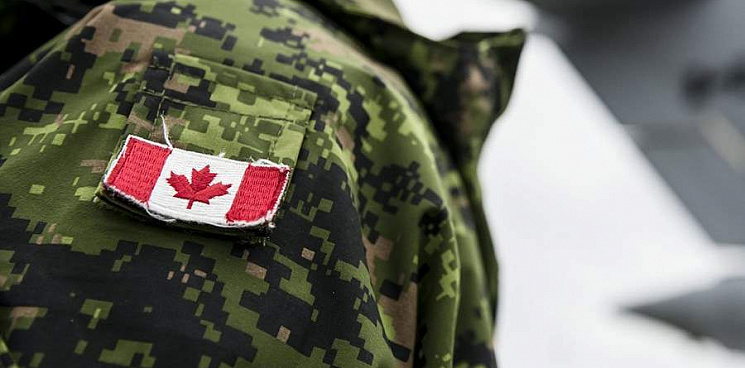 «Генерал НАТО с «Азовстали» оказался насильником!» Канадский генерал сбежал на Украину от обвинений в изнасиловании
