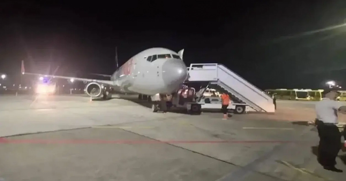 СК начал проверку по факту аварийной посадки пассажирского самолета в Сочи