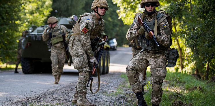 Поляки и англичане из НАТО учат боевиков ВСУ «правильно» атаковать Лиман 