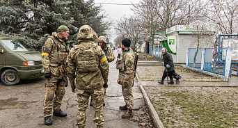 «Военкоматы гребут всех!» На Украине вручили повестку мужчине без кистей рук – ВИДЕО