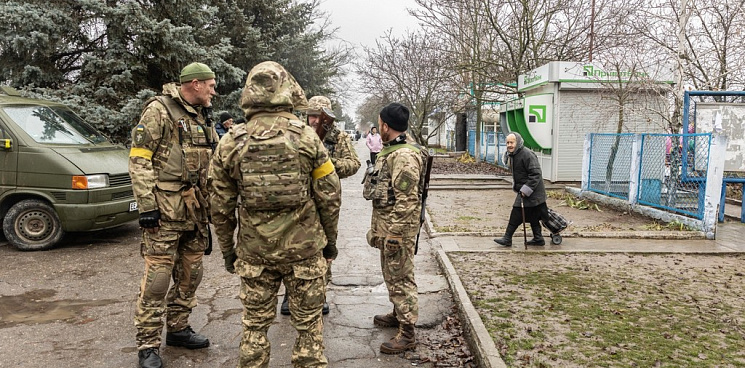 «Военкоматы гребут всех!» На Украине вручили повестку мужчине без кистей рук – ВИДЕО
