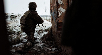 Боевики ВСУ окапываются в жилых домах Артемовска, чтобы выставить удары ВС РФ за атаку на мирное население – ВИДЕО 