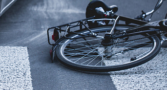 «Смертельное столкновение!» В Краснодарском крае водитель на «ГАЗель» сбил велосипедиста на нерегулируемом пешеходном переходе - ВИДЕО