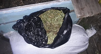 На Кубани ФСБ нашли в доме 6 кг наркотиков и оружие