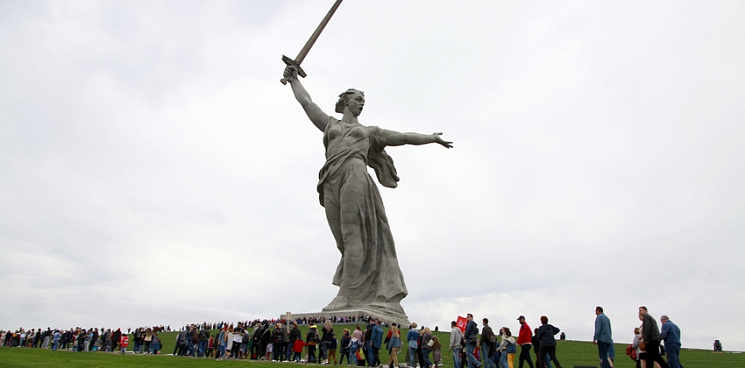 «Позор и стыд»: Башкирский активист обратился к Путину и потребовал «скрыть срам» Родины-матери, так как монумент является «ошибкой СССР»