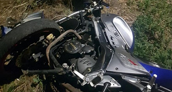 В Павловском районе Кубани 14-летний мальчик насмерть разбился на мотоцикле