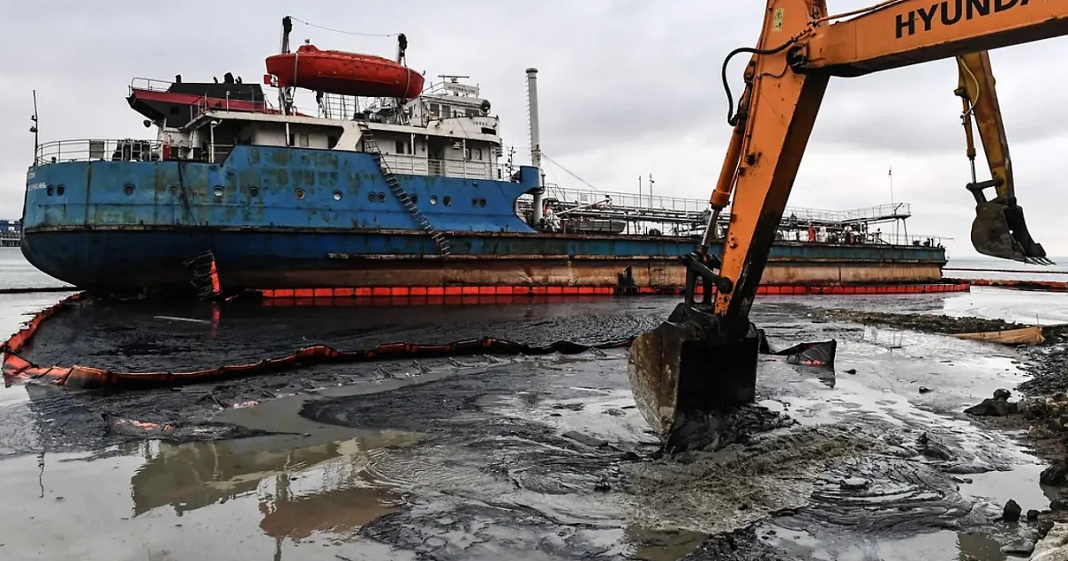 Ущерб от крушения танкеров «Волгонефть» в Черном море оценили в 647 млн рублей