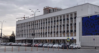 В мэрии Краснодара пообещали встретиться с жителями дач, живущих без света