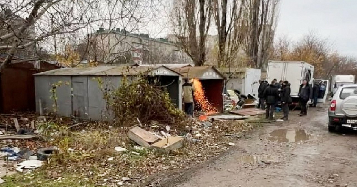 «А город всё хорошеет!» В Краснодаре начали сносить гаражи для строительства новой трамвайной ветки 