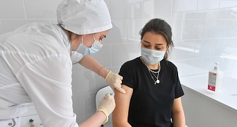 На Кубань завезли прививки от гриппа перед сезоном простуд