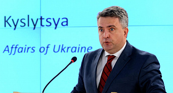 «Идут на дно, гордо подняв средний палец»: постпред ООН в Украине показал непристойный жест в ответ на речь российского коллеги 