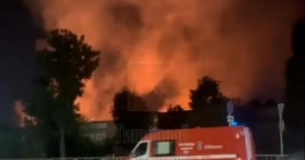 Пять часов тушили сильный пожар на Ростовском шоссе под Краснодаром