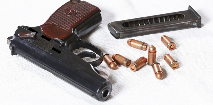 Полиция обнаружила у жителя Кубани самодельное оружие и тысячу патронов