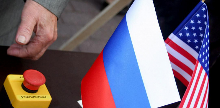 Медведев: Россия не собирается продлевать договор СНВ-3 с США 