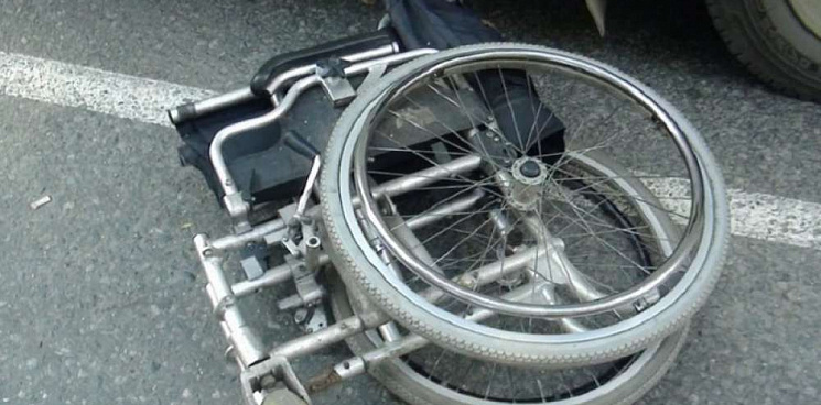 В Краснодаре женщину в инвалидной коляске насмерть сбил большегруз