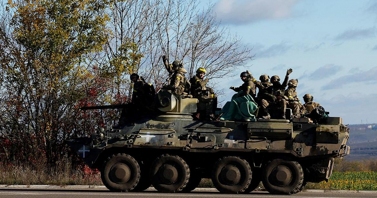 Украинские боевики начали наступать на Херсон, из города отчалил последний теплоход с эвакуированными гражданами