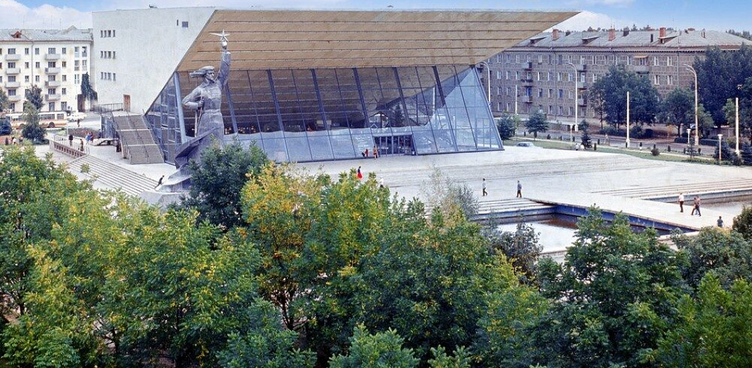 «Авроре» — 59 лет. 10 фото легендарного краснодарского кинотеатра разных годов
